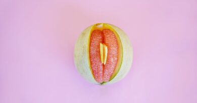 Enhancing Narratives with Symbolic Imagery
