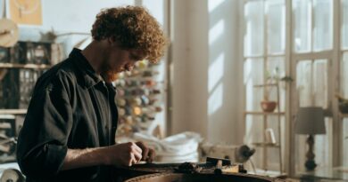 Crafting Stories with Expert Editing Tools
